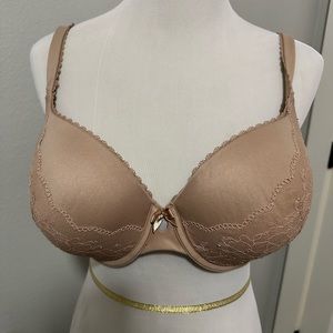 COPY - Victoria Secret BODY BY VICTORIA
Lace Push-Up Perfect Shape Bra